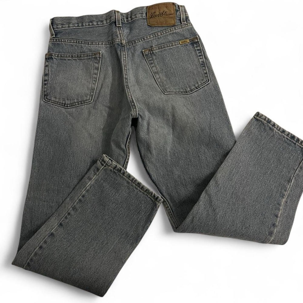Levi's Stratuss regular fit Jeans
W31 L30
100% cotton
